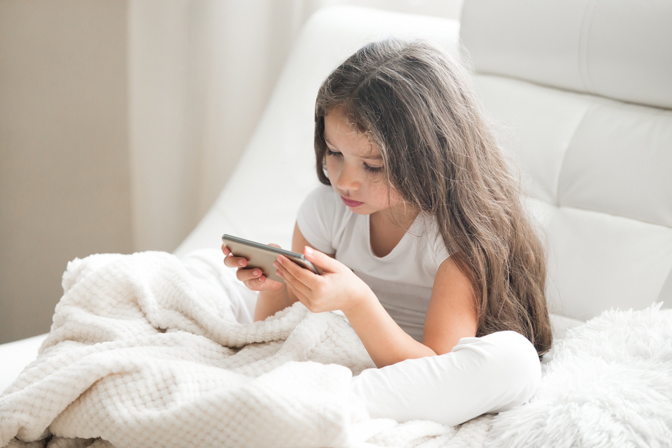 Quando as crianças usam a Internet: 9 cuidados a ter